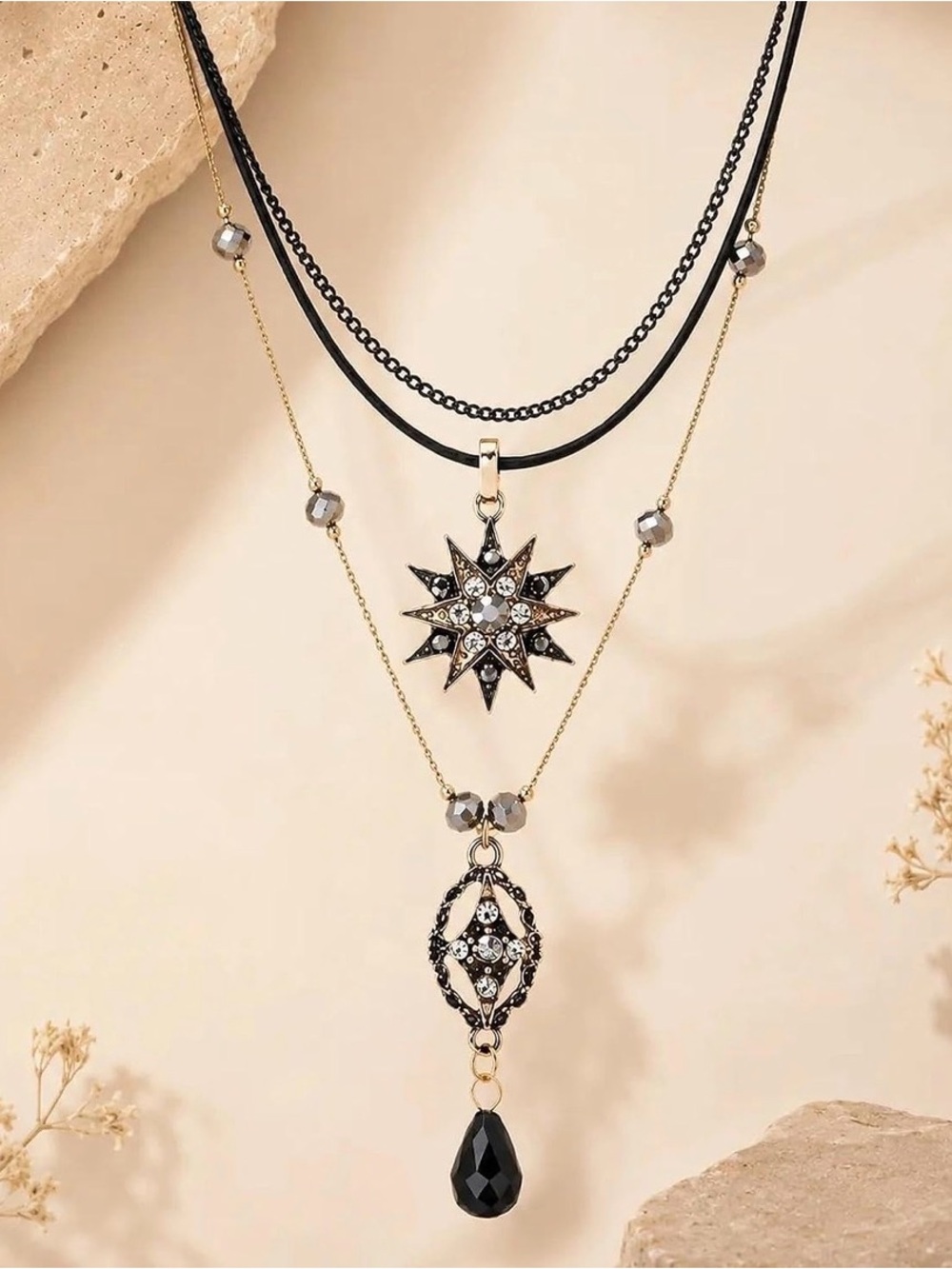 Fashion Jewelry Layered Necklace with Gold Star Pendant and Teardrop Charm